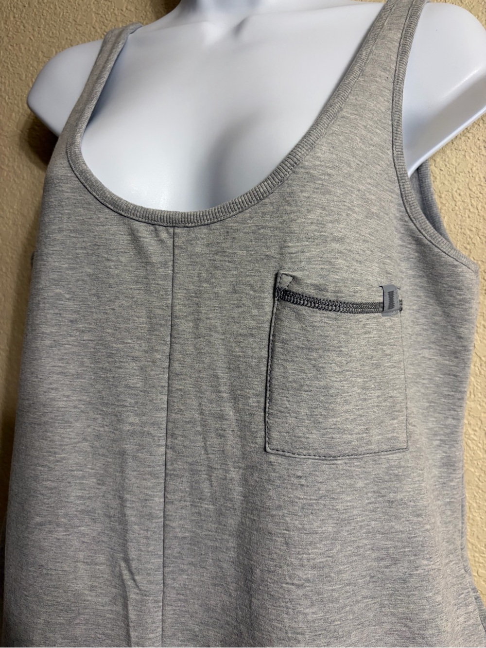 NWT SAVAGE x FENTY
Essential Relaxed Jumpsuit XL
Gray Sleeveless Wide Leg - Picture 4 of 5